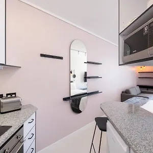 https://the-flamingo-by-perch-stays.hotels-capetown.com